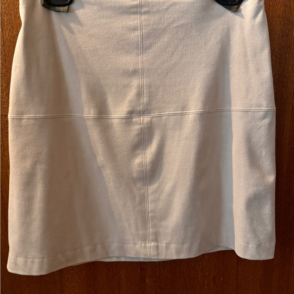 Kenar tan skirt. Feels like suede.  Sz 6